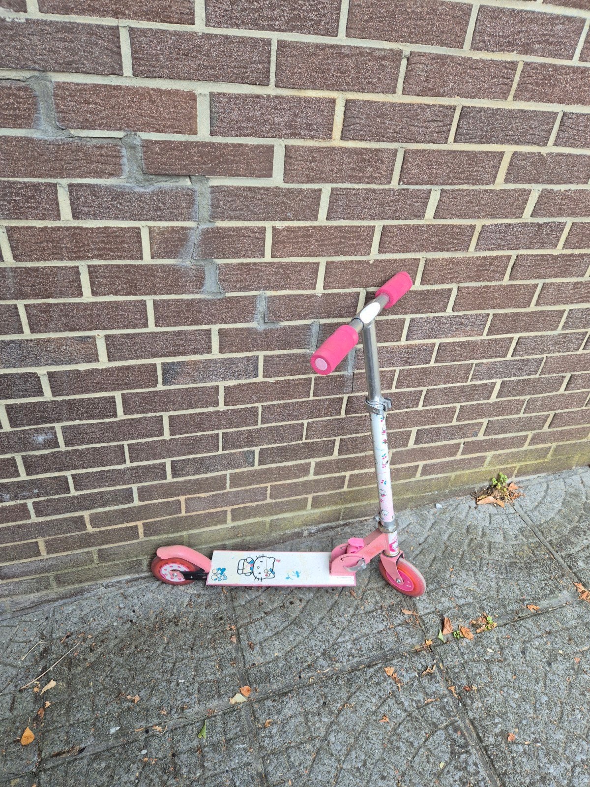Trottinette Hello Kitty, Vélos & Vélomoteurs, Enlèvement, Utilisé