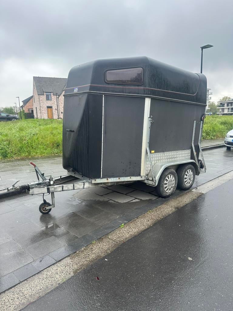Paardentrailer Hotra, Dieren en Toebehoren, Ophalen, Zo goed als nieuw