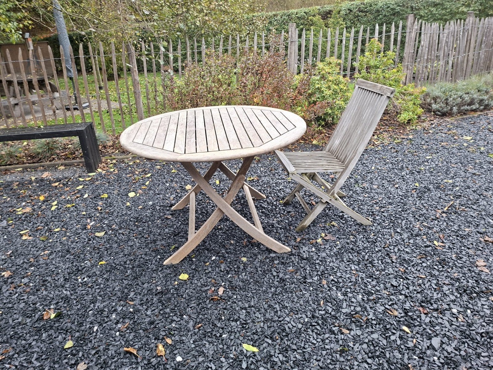 Table ronde en teck, Jardin & Terrasse, Enlèvement, Utilisé, Bois, 5 places