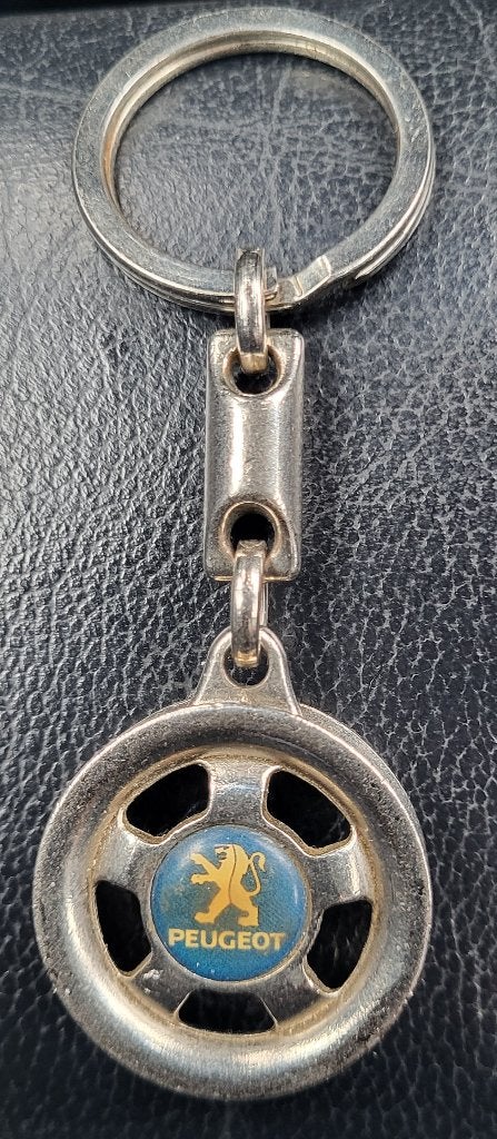 Peugeot-sleutelhanger, Ophalen, Gebruikt, Merk