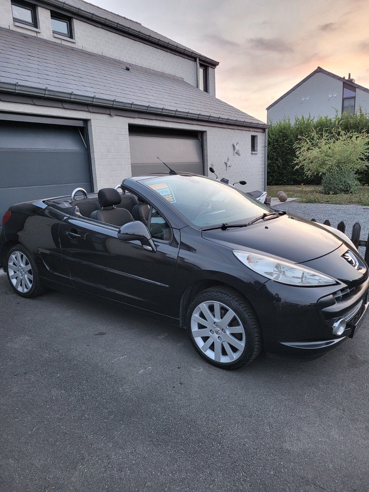 peugeot 207cc 1.6 hdi 2009, Autos, Cuir, Boîte manuelle, 2 portes, Diesel
