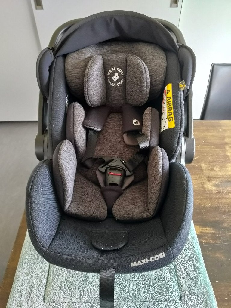 Maxi Cosi Marble I-Size inclusief Isofix -Base, Ophalen, Slaapstand, Zo goed als nieuw, Isofix