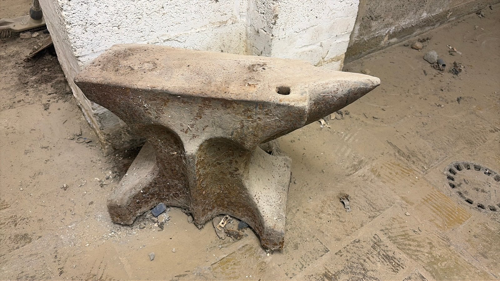 Enclume, Bricolage & Construction, Enlèvement, Utilisé