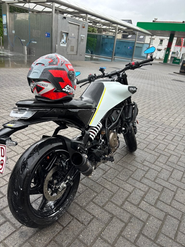 TOP STAAT HUSQVARNA VITPILEN 125, Handvatverwarming, Gebruikt, Particulier, 125 cc