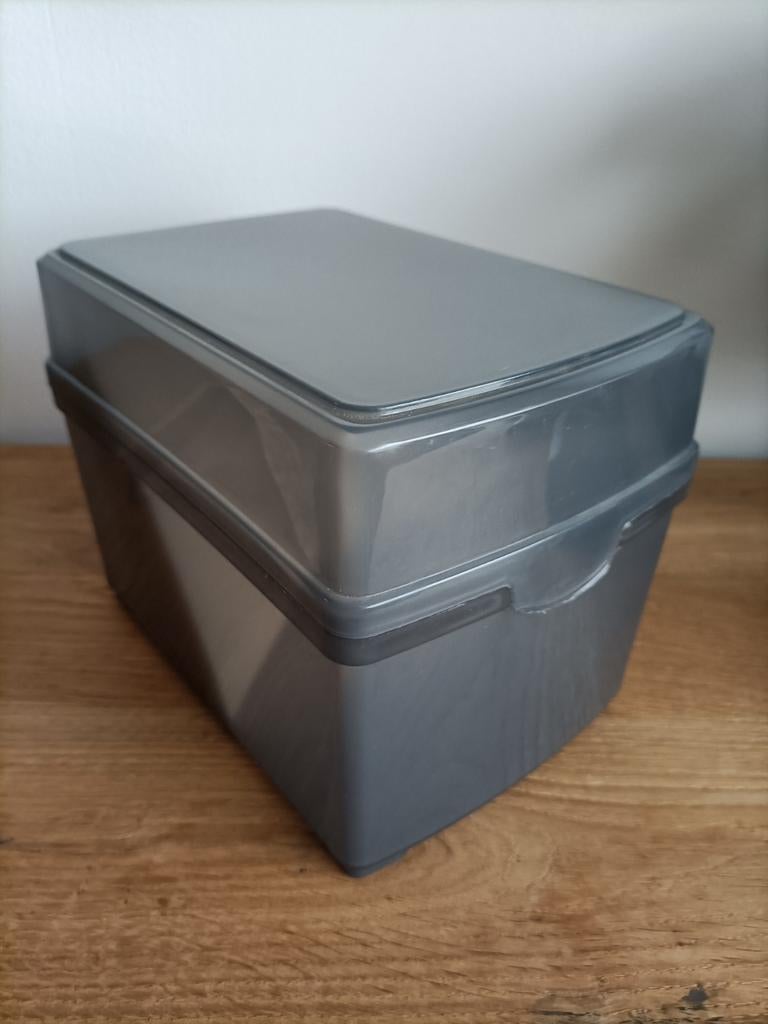 Boîte de rangement pour 100 CD ou DVD, Enlèvement, Neuf, Gris, Plastique