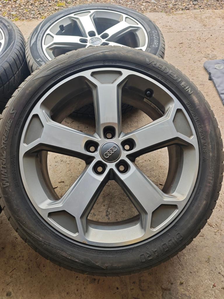 Kit hiver 18 AUDI SQ2 Q2, Auto-onderdelen, Banden en Velgen, Band(en), 18 inch, Ophalen