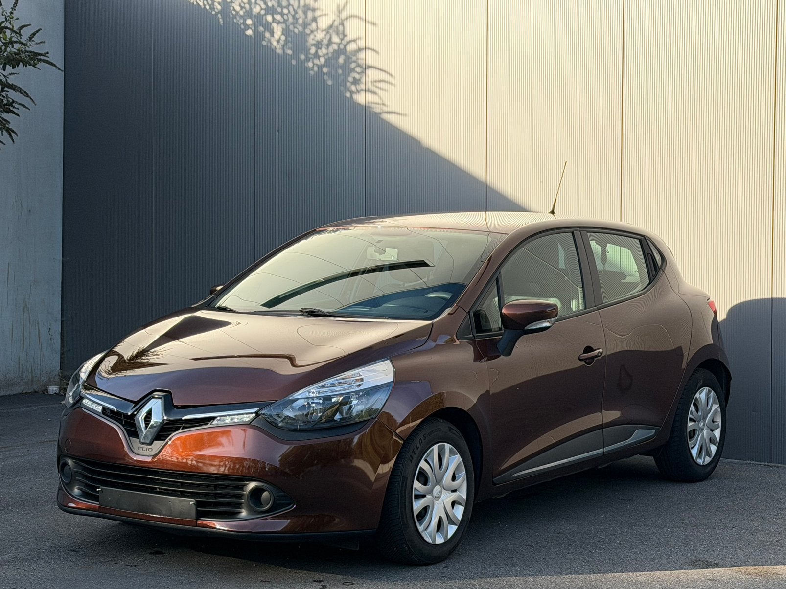 Renault Clio * 1.2 16V * 2015 * Navigatie * 84dkm * Airco *, Autos, Euro 5, Achat, Entreprise, Garantie prolongée