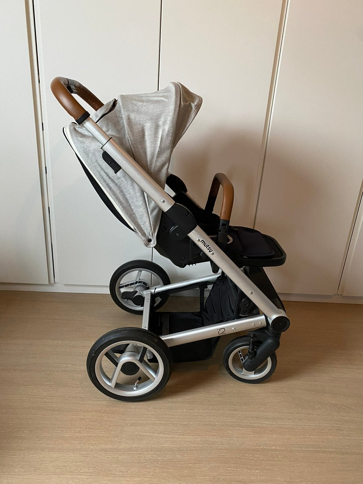 Mutsy kinderwagen met toebehoren, Gebruikt, Verstelbare duwstang, Mutsy, Ophalen