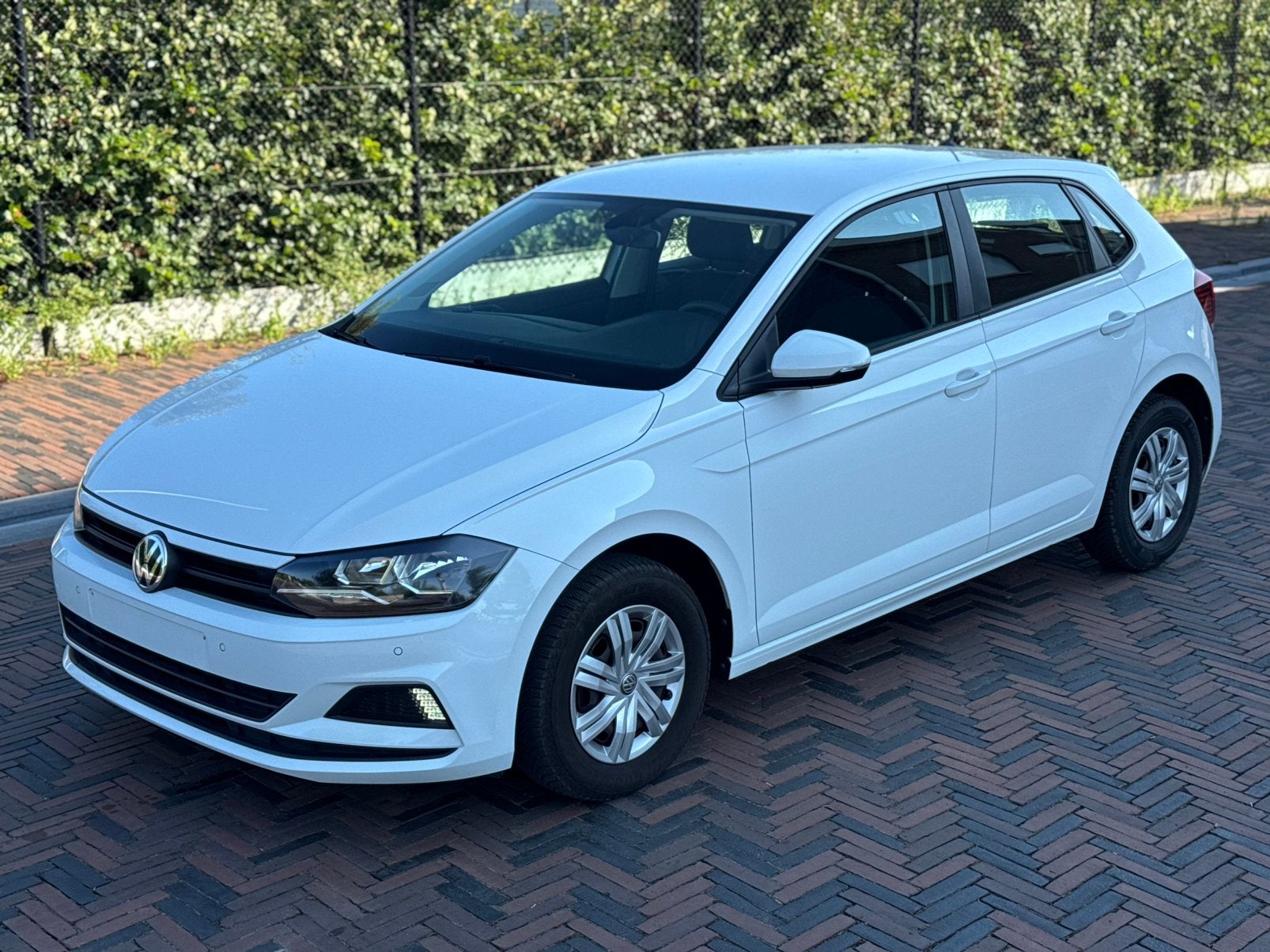 VOLKSWAGEN POLO/1.0 TRENDLINE ! /EN PARFAIT ÉTAT ! /APPROUVÉ, Achat, Boîte manuelle, Noir, 5 portes