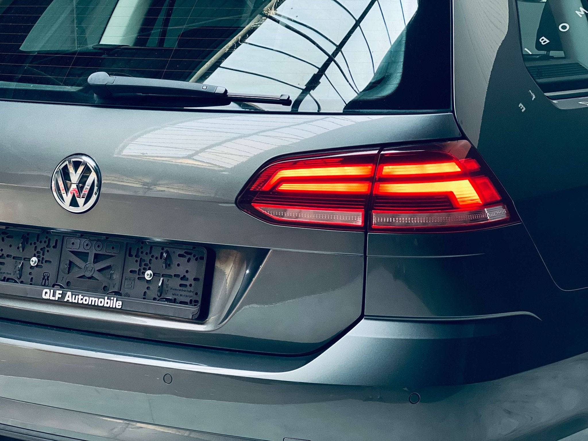 Volkswagen Golf Variant 1.6 TDi *CARPLAY*CAMERA*CARNET COMPL, Auto's, Voorwielaandrijving, Stof, Gebruikt, 4 cilinders