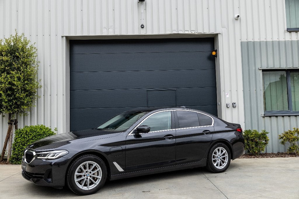 BMW 530 Virtual Dashboard | PHEV | Xdrive | Facelift | BTW, Auto's, BMW, Testrit aan huis, Zwart, Berline, Hybride Elektrisch/Benzine