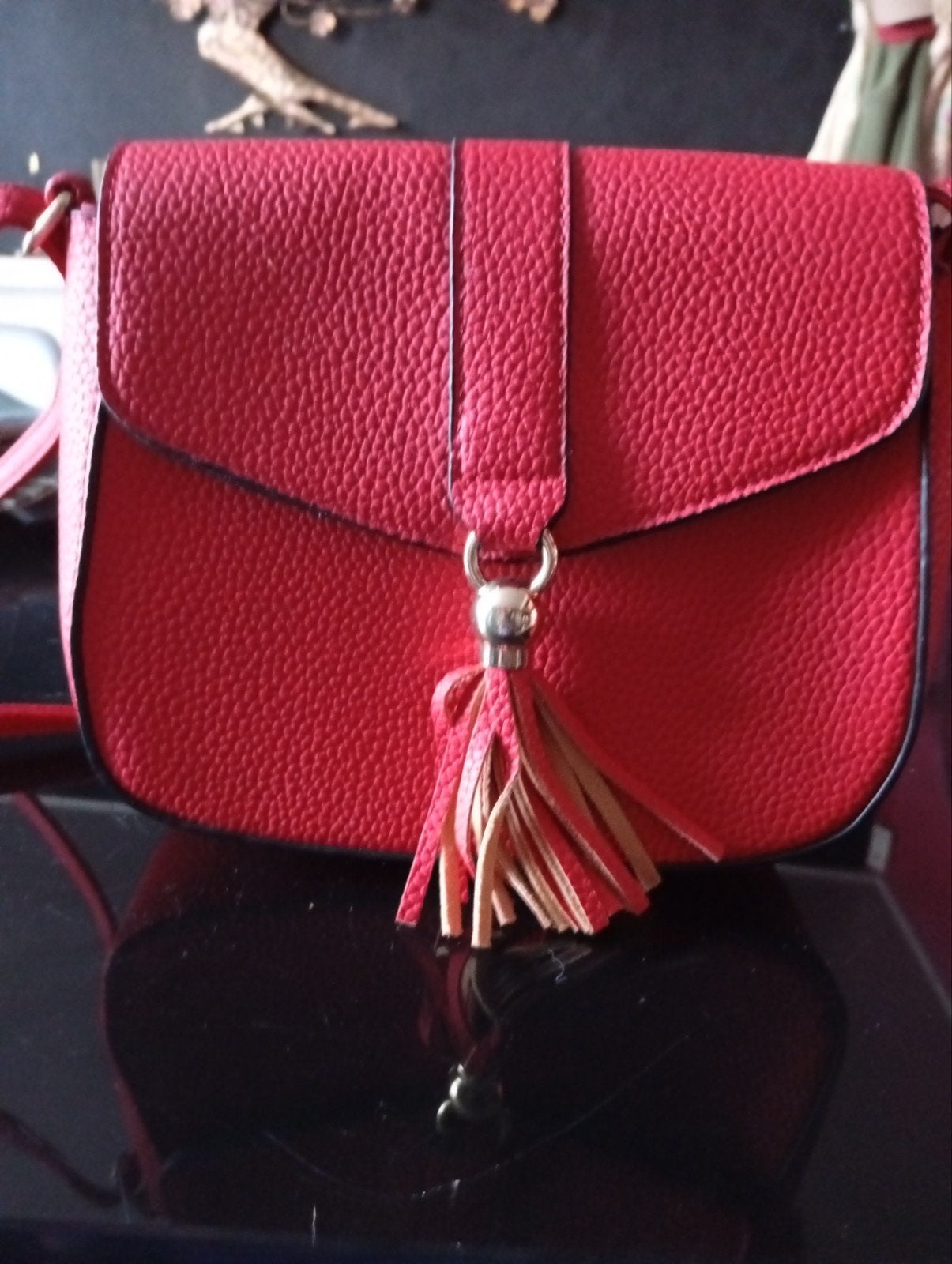 kleine rode schoudertas, Handtassen en Accessoires, Tassen | Schoudertassen, Ophalen of Verzenden, Rood