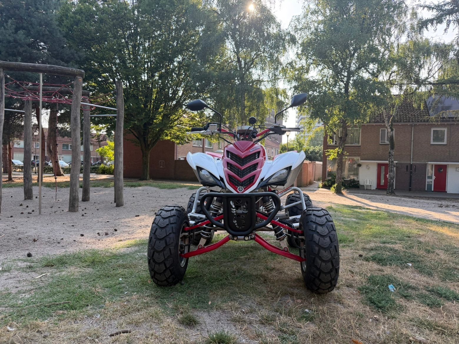 Raptor 700r, Motoren, 2 cilinders, 700 cc