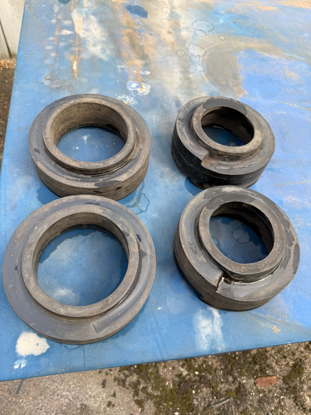 Nissan Patrol Y60 of Y61, blokken 5 cm, Ophalen, Gebruikt, Nissan