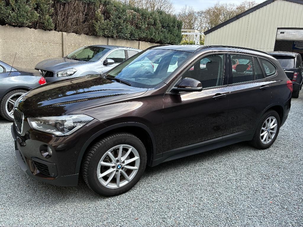 Bmw X1 1.5i sDrive18 Advantage, Auto's, Stof, Bruin, USB, 5 deurs