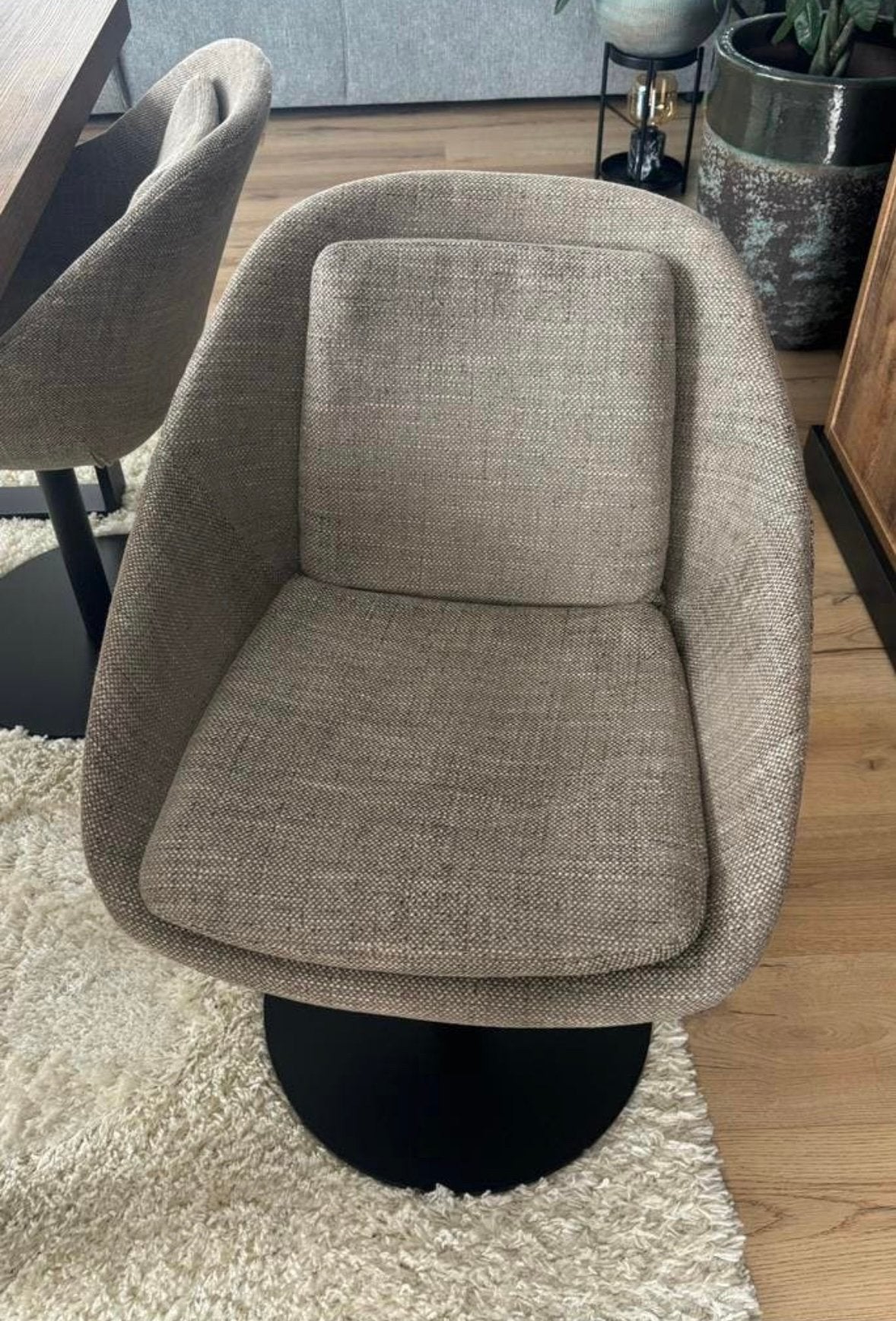 4 design eetkamerstoelen, Ophalen, Zo goed als nieuw