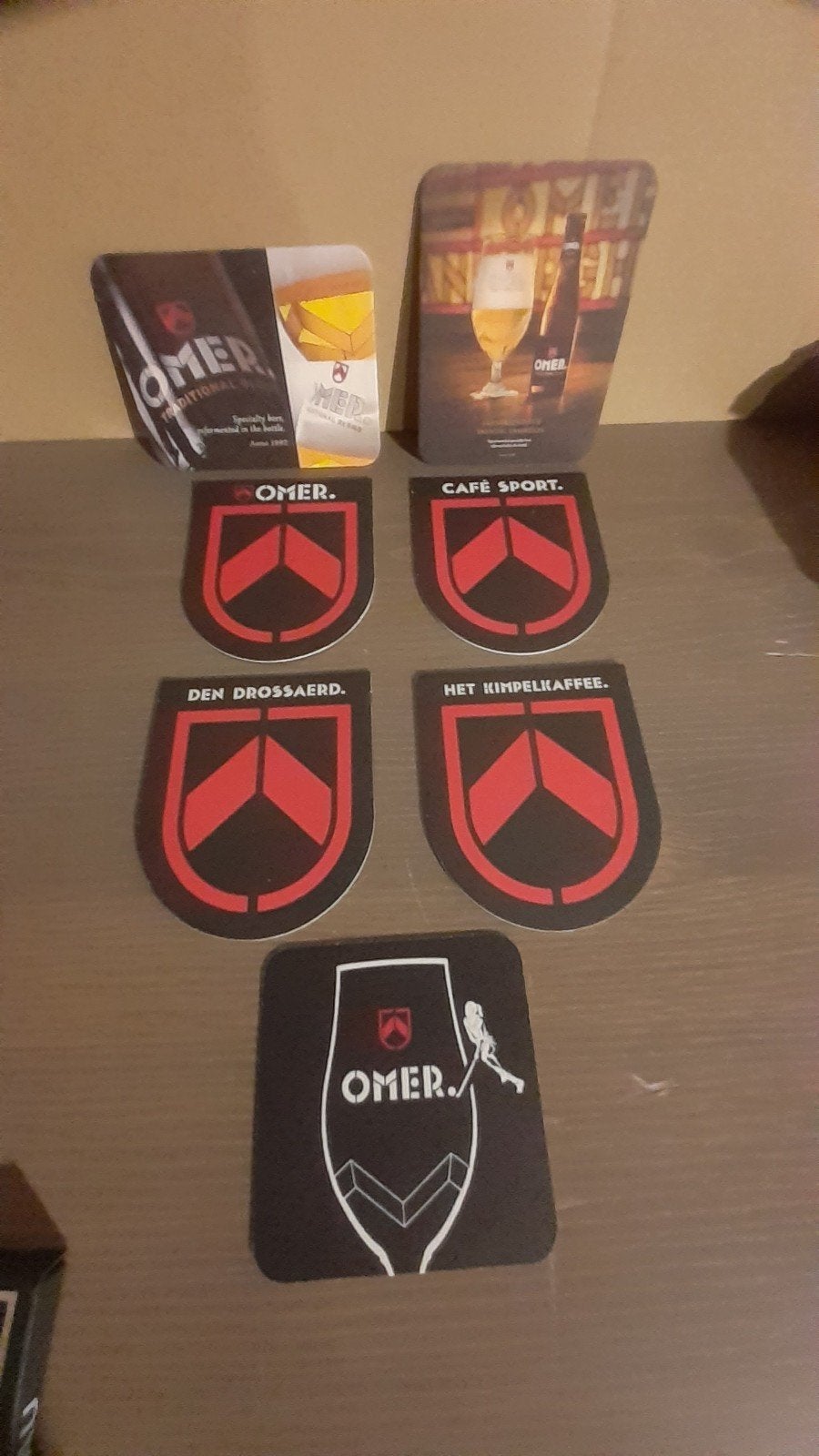 7 bierviltjes van omer,  opener ,& 1 glazen onderlegger, Games en Spelcomputers, Ophalen of Verzenden