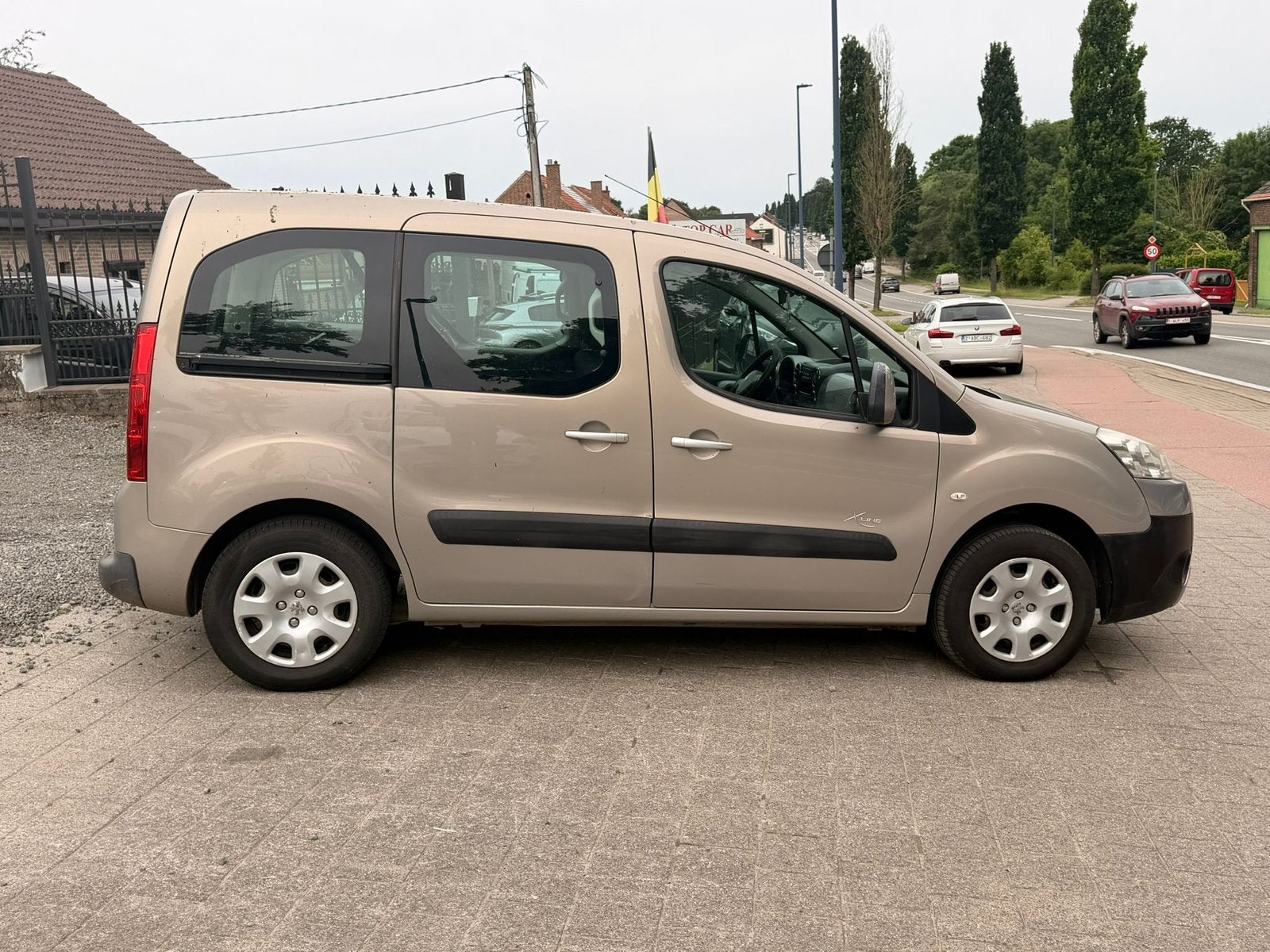 Climatisation multispace Peugeot Partner 160.000 km, Autos, Peugeot, Euro 5, Entreprise, 5 portes, 4 cylindres