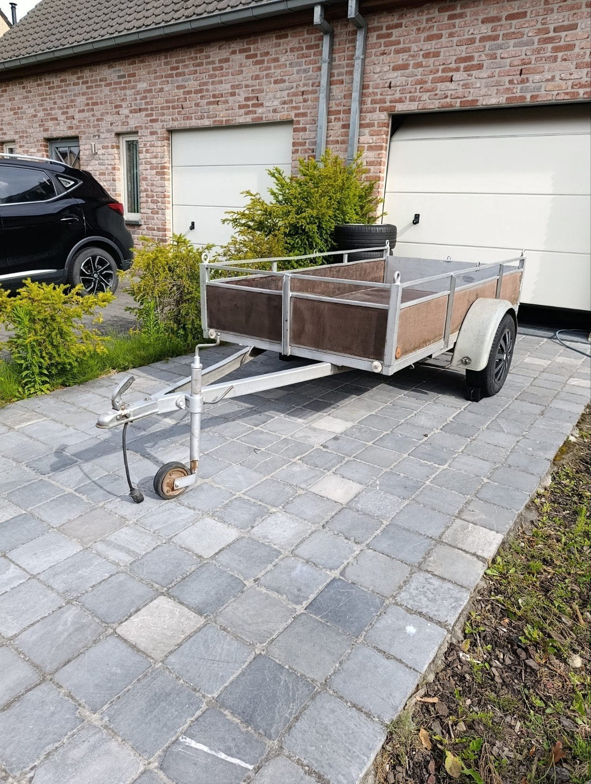 Aanhangwagen 750kg, L 2,46m, B 1,3m, Ophalen, Gebruikt