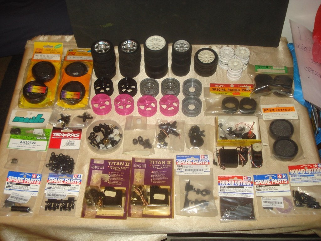 TAMIYA Lot de Pièces et Accessoires Divers pour Voitures RC, Hobby & Loisirs créatifs, Échelle 1:10, Enlèvement ou Envoi, Pièce