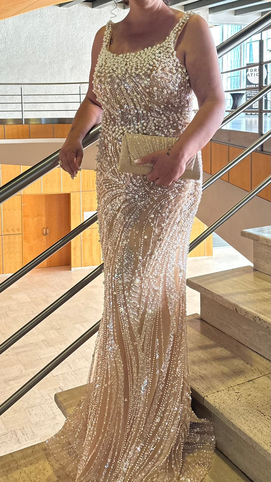 Robe de soirée nude ornée de perles champagne, taille L, Kleding | Dames, Jurken, Ophalen of Verzenden, Zo goed als nieuw, Maat 42/44 (L)
