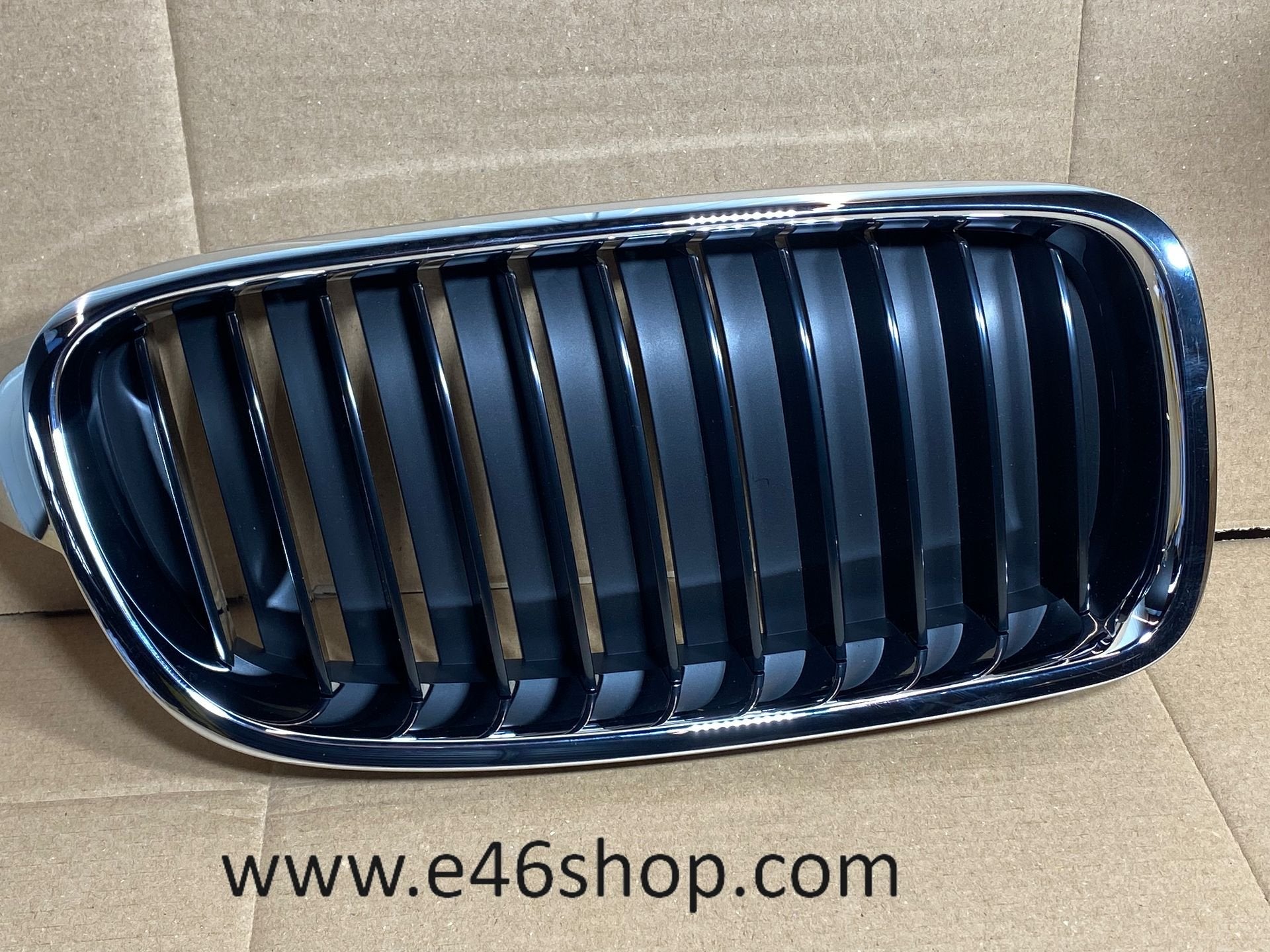 GRILL RECHTS BMW EFFICIENT DYNAM "3 F30 F31 NIEUW OE 5113740, Neuf, -, -, Enlèvement ou Envoi