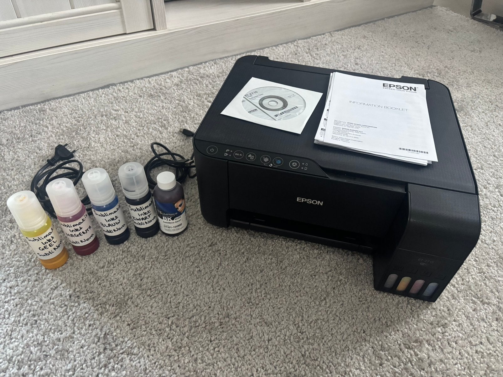 Epson ET-2715, Hobby & Loisirs créatifs, Hobby & Loisirs Autre, Comme neuf, Enlèvement