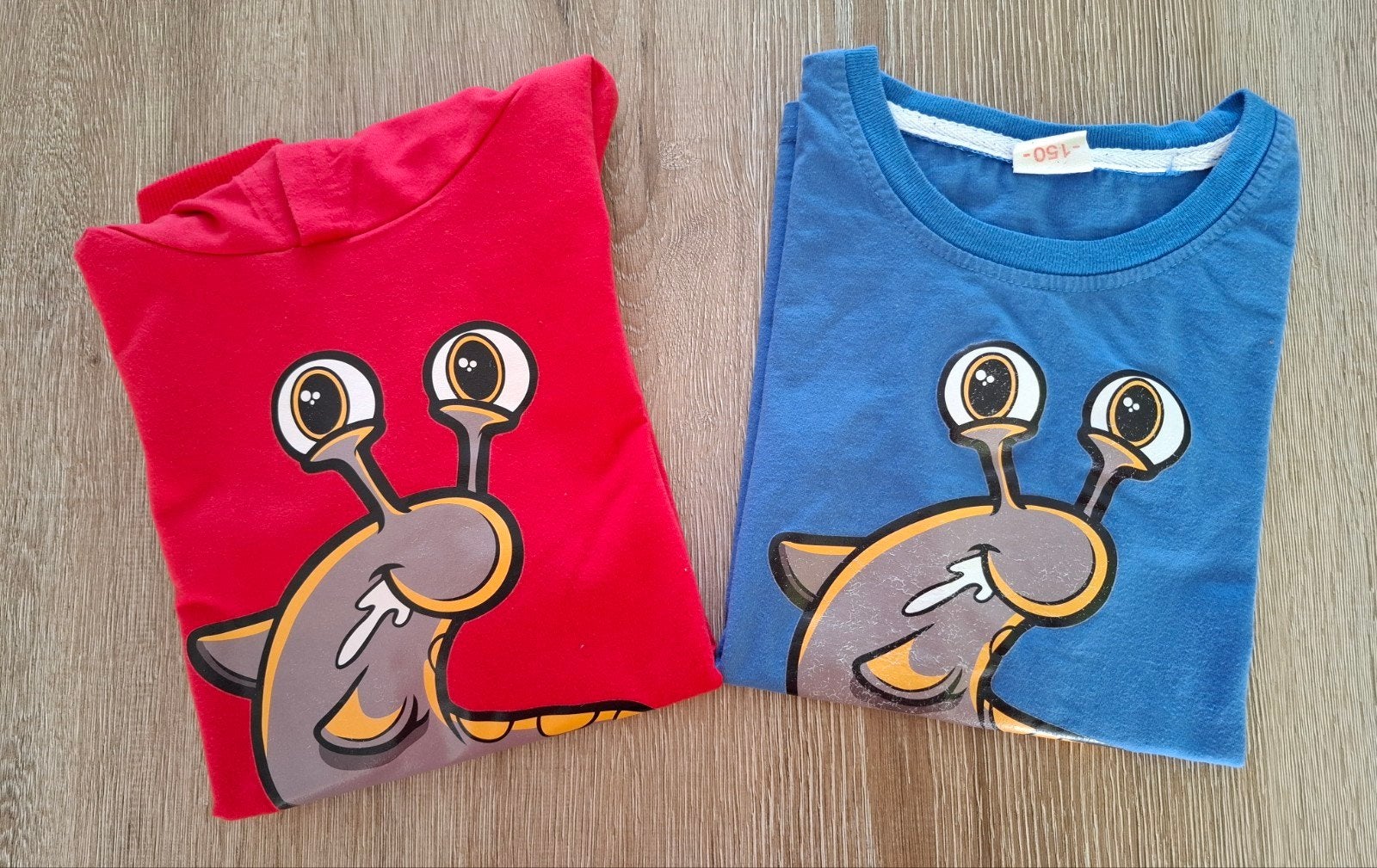 't Shirt en shirt met lange mouwen (You Tuber Slogo), Kinderen en Baby's, Kinderkleding | Maat 146, Ophalen, Gebruikt, Jongen