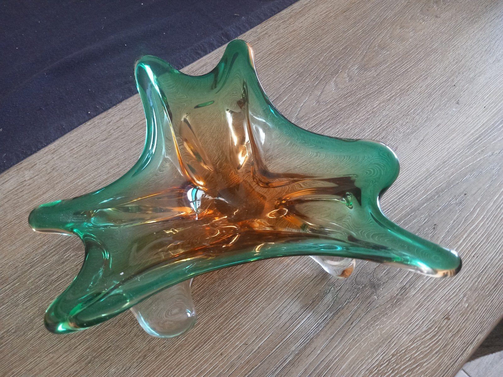 Vintage groene en amberkleurige glazen Murano schaal, Antiek en Kunst, Kunst | Designobjecten, Ophalen of Verzenden, Schaal