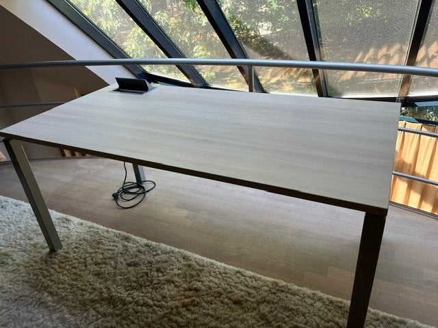 Bureau met ingebouwde kabel-/aansluitbox –, Maison & Meubles, Bureaux, Bureau d'ordinateur, Goulotte de câbles, Comme neuf, Enlèvement