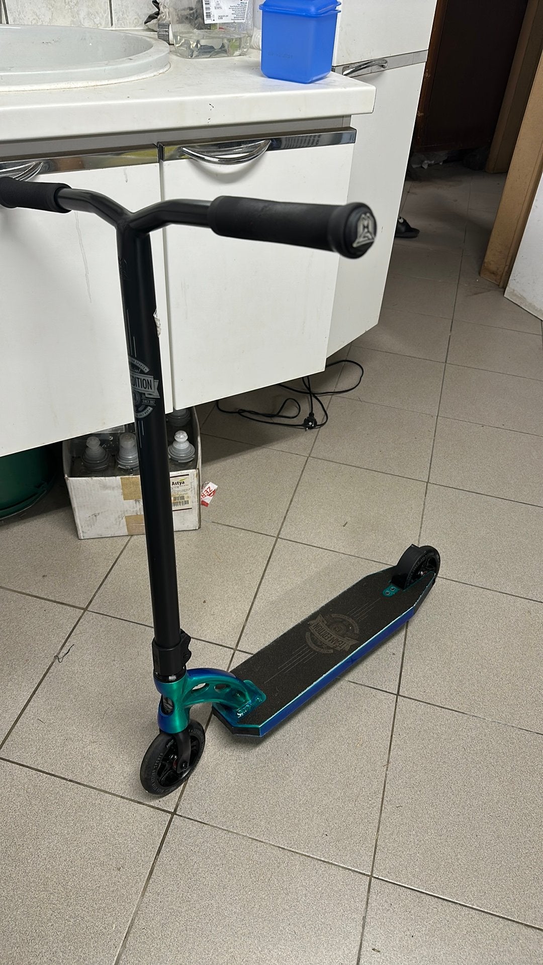 Stuntstep mgp team edition, Fietsen en Brommers, Steps, Ophalen, Zo goed als nieuw