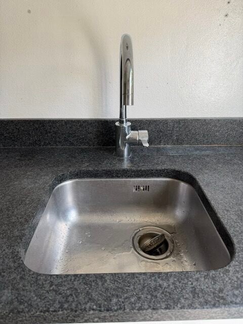 ✨ CUISINE DROITE BLANCHE ÉLÉGANTE 370 cm ✨, Maison & Meubles, Enlèvement ou Envoi, Granit ou Pierre, Comme neuf, Cuisine à paroi simple