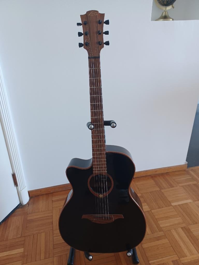 Guitare Lag tramontane pour gaucher, Enlèvement, Comme neuf, Guitare Western ou Guitare Folk, Avec capteur (piezo)