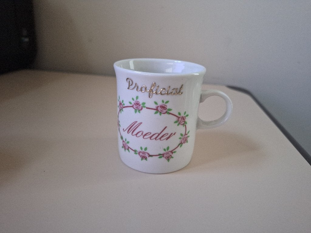 mok proficiat moeder, Maison & Meubles, Cuisine | Vaisselle, Enlèvement ou Envoi, Comme neuf, Mug