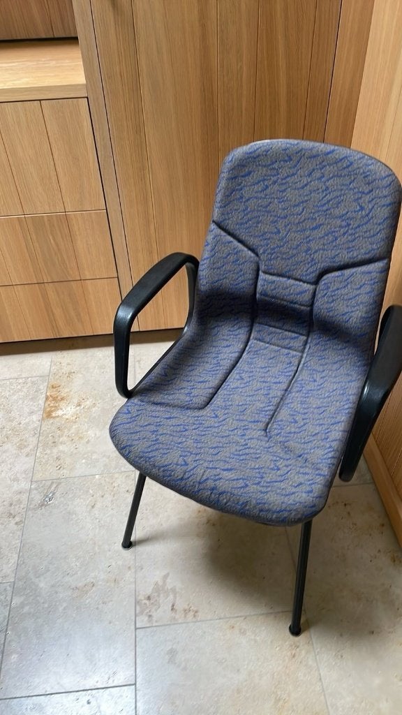 stoel met blauwe stof, Maison & Meubles, Chaises, Tissus, Comme neuf, Deux, Enlèvement