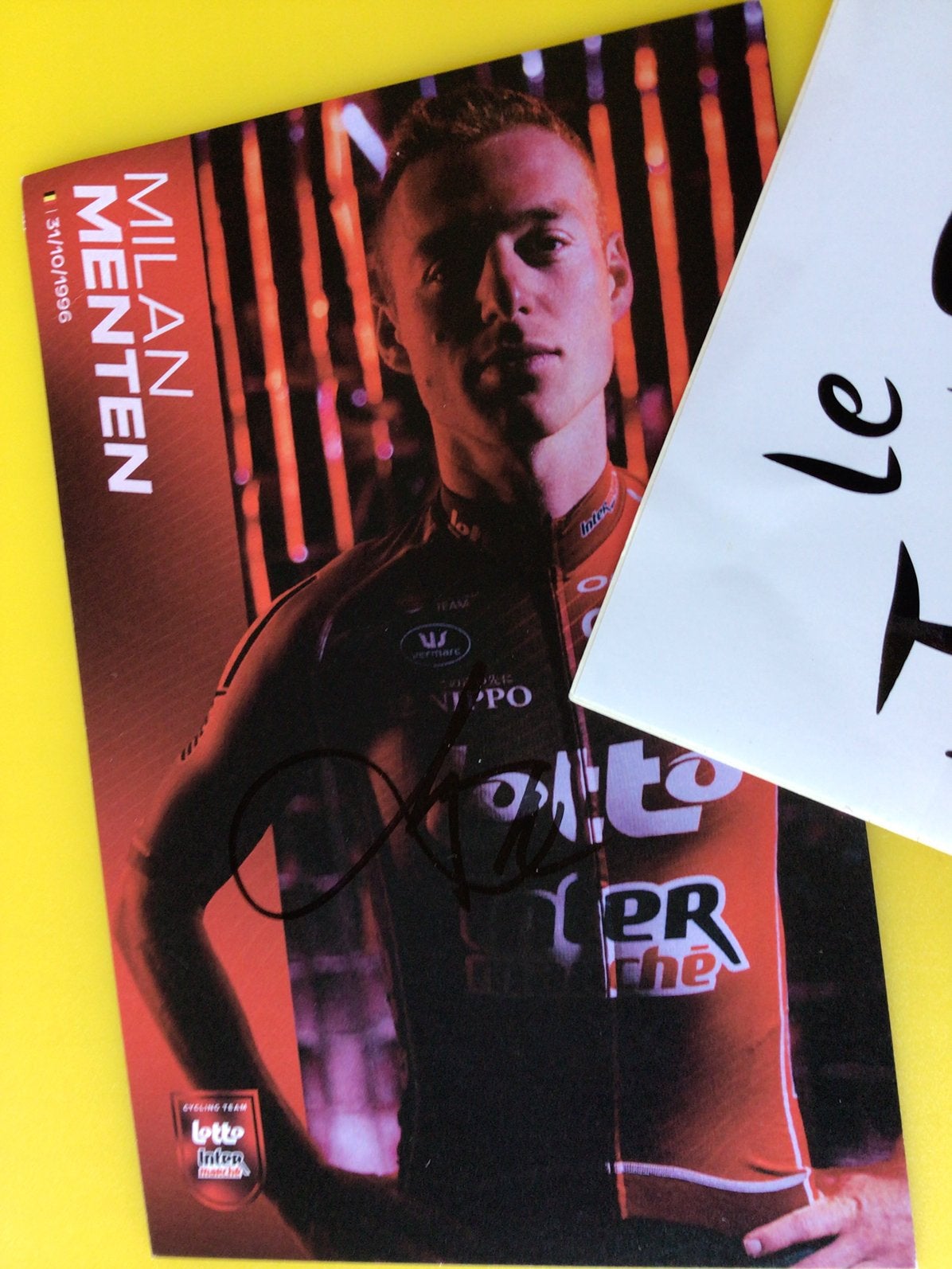 Wielerkaart 2026 team lotto milan menten signe, Sports & Fitness, Cyclisme, Envoi, Comme neuf