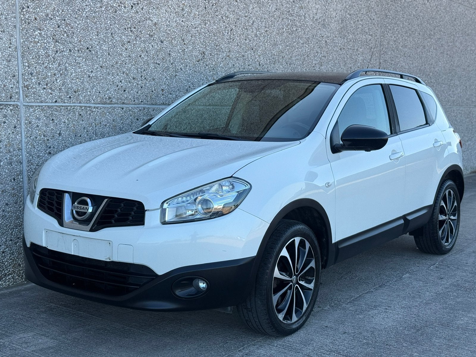 Nissan Qashqai 1.6i Camera Navi Airco Pano Leder, Autos, Cuir, Achat, Entreprise, Boîte manuelle