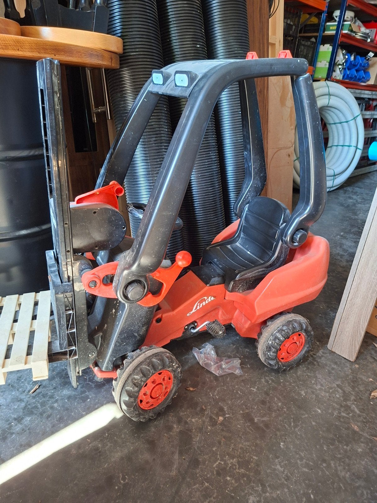 Heftruck Linde voor kids, Ophalen