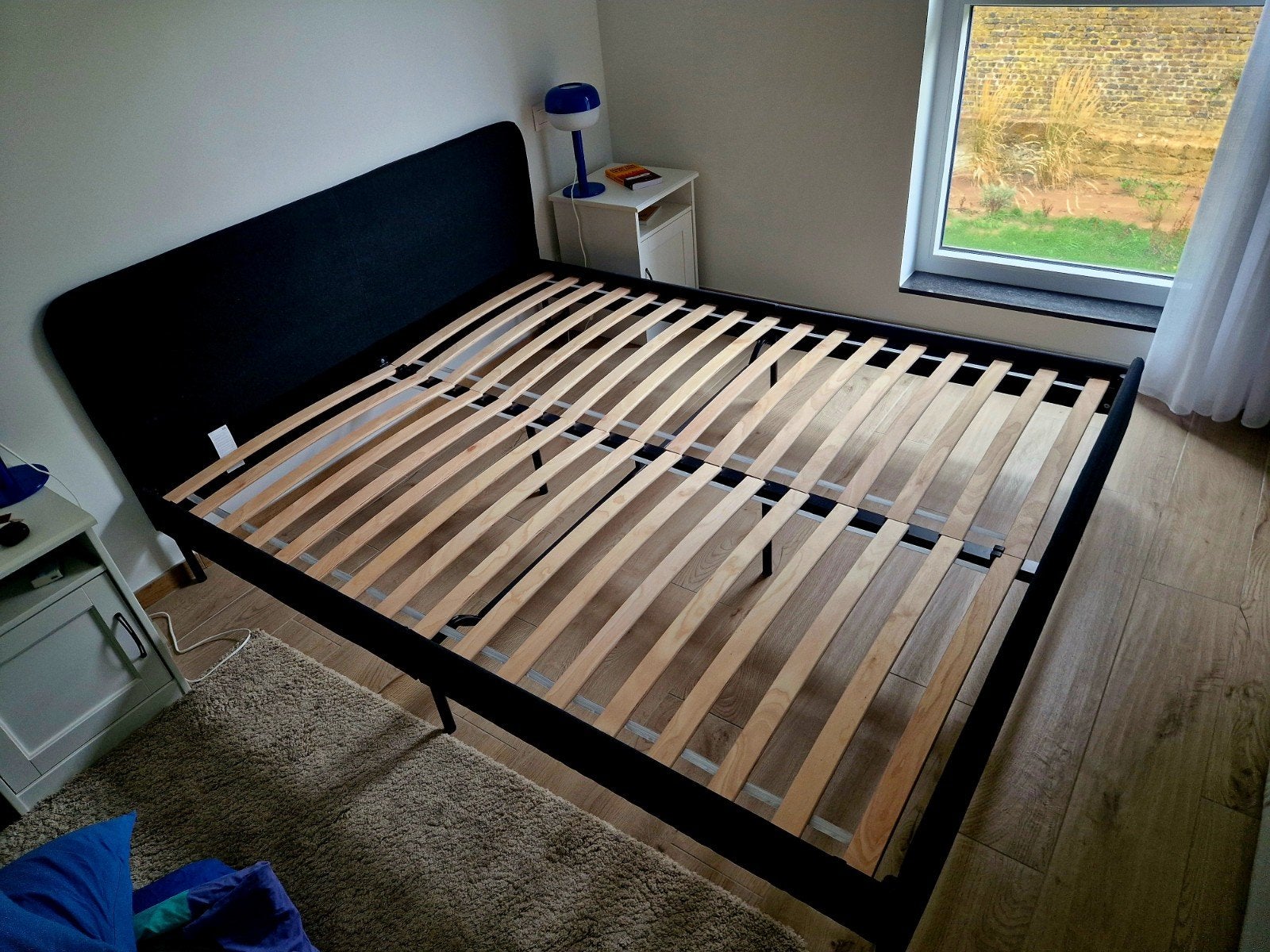 Lit IKEA + sommier à lattes, Maison & Meubles, Queen size, Comme neuf, Enlèvement, 200 cm