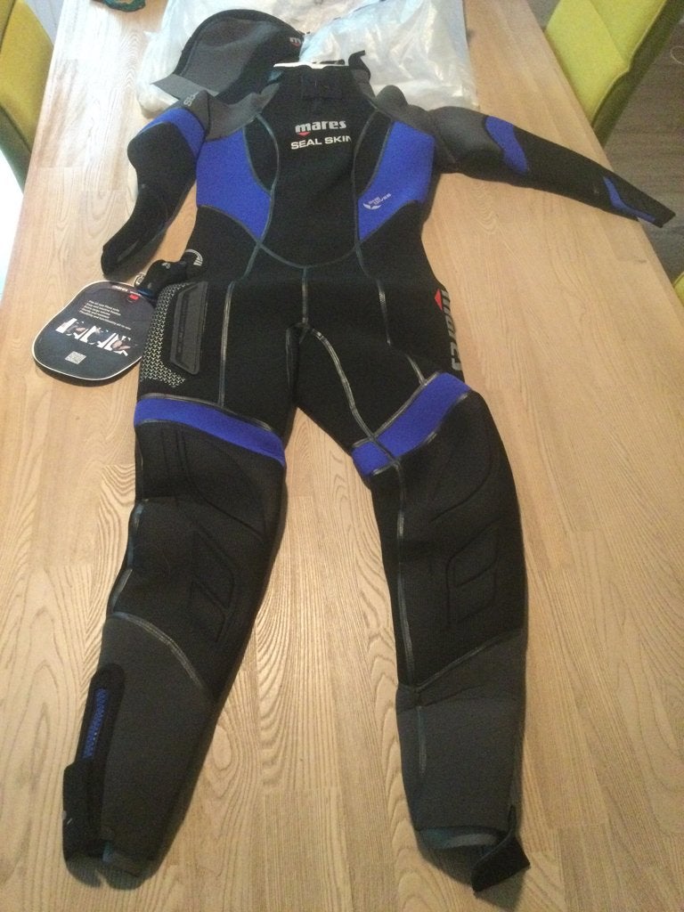 Mares “ Seal Skin “ Lady size 4 Wetsuit 6mm ICE - Nieuw, Ophalen of Verzenden, Nieuw, Duikpak