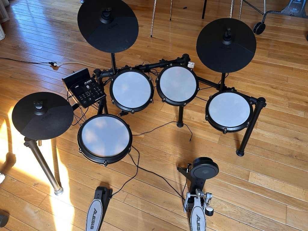 Batterie Alesis nitro max, Muziek en Instrumenten, Ophalen of Verzenden, Nieuw, Overige merken