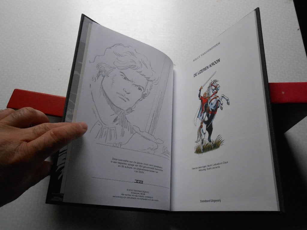 Rode ridder 227 De ijzeren kroon 2010 HC 1 ste druk., Neuf, Enlèvement ou Envoi, Willy Vandersteen, Une BD