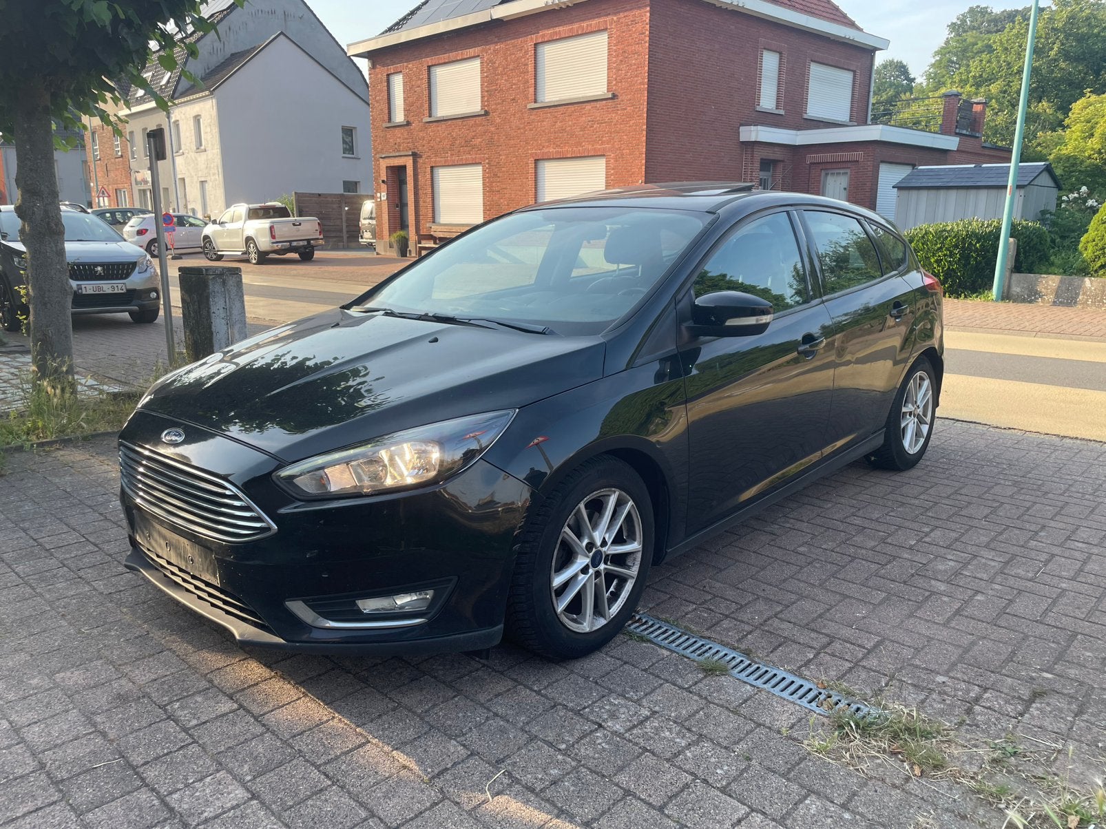 Ford Focus Automaat - 141.000 KM - 2.0 Benzine - EXPORT, Euro 5, Achat, Toit ouvrant, Noir