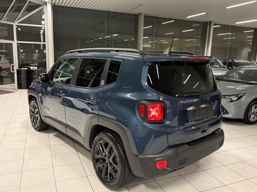 Jeep Renegade Black Star 1.3i Benzine Automaat Euro 6d, Automaat, USB, Bedrijf, 5 deurs