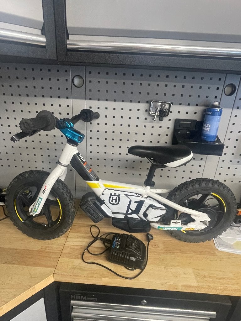 Elektrische loopfiets Stacyc 12’’ te koop, Ophalen, Gebruikt, Verstelbare zitting