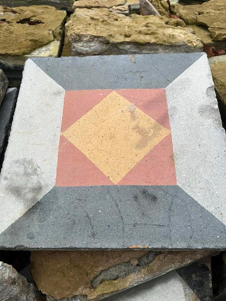 Oude tegels, Ophalen