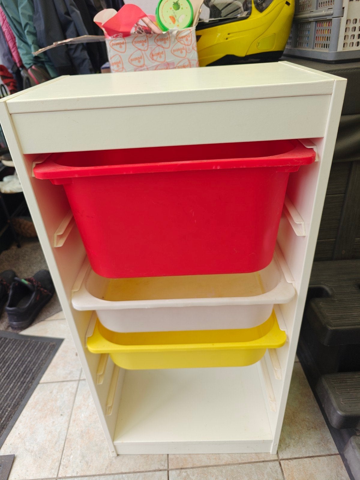Ikea kastje, Ophalen