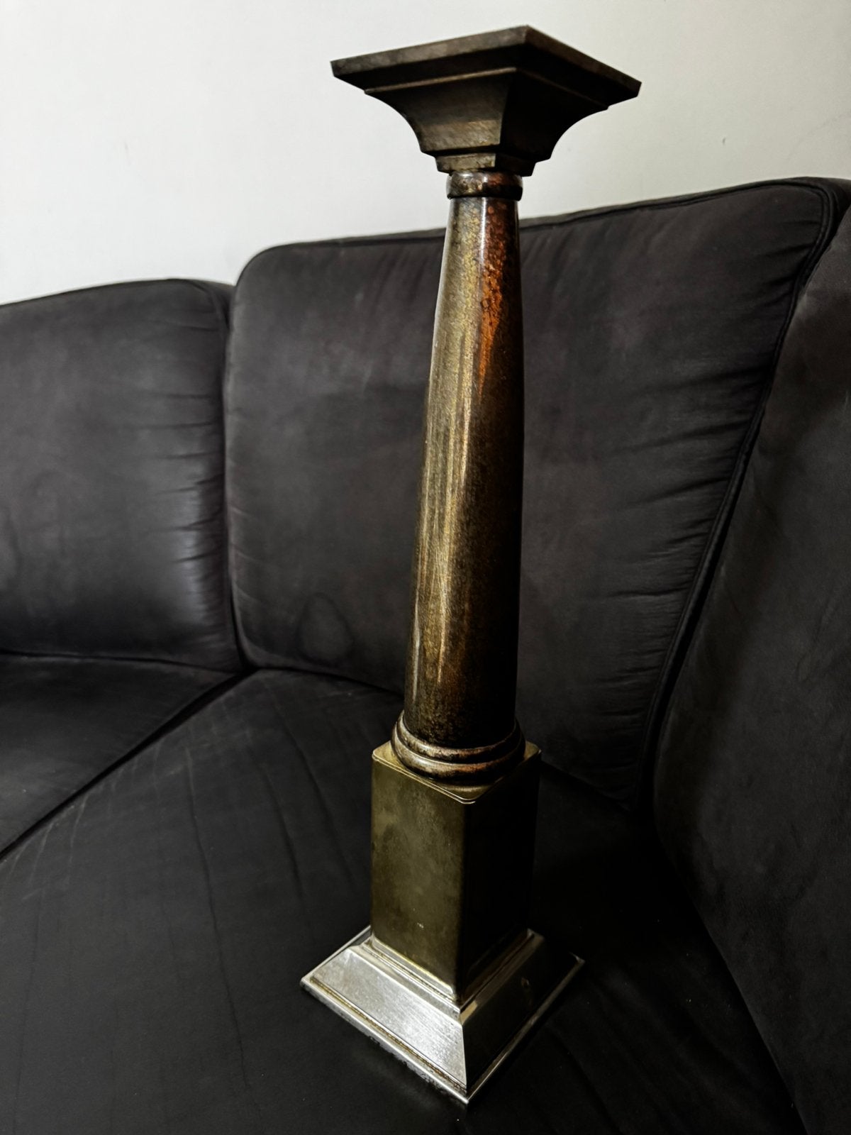 Mooie zware vintage metalen zuil /sokkel in klassieke stijl., Antiek en Kunst, Ophalen of Verzenden