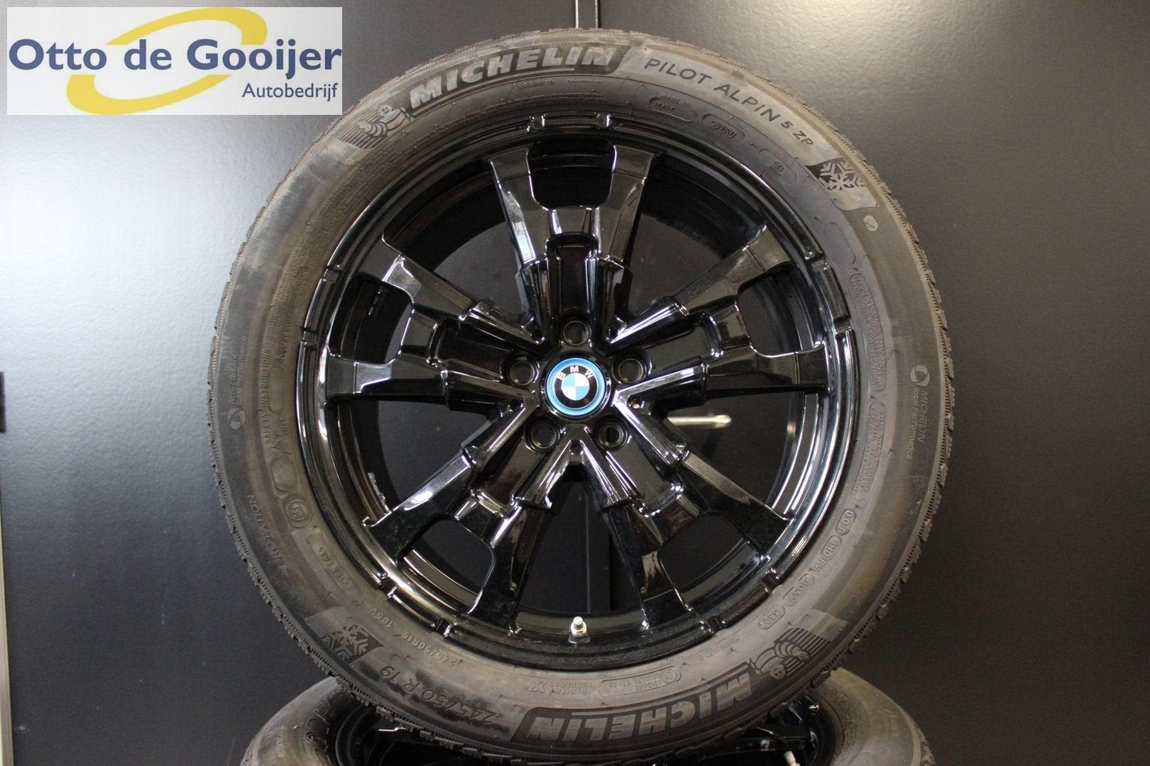Originele BMW iX3 842 19 inch Velgen Winterbanden Michelin, Pneus et Jantes, -, Véhicule de tourisme, -