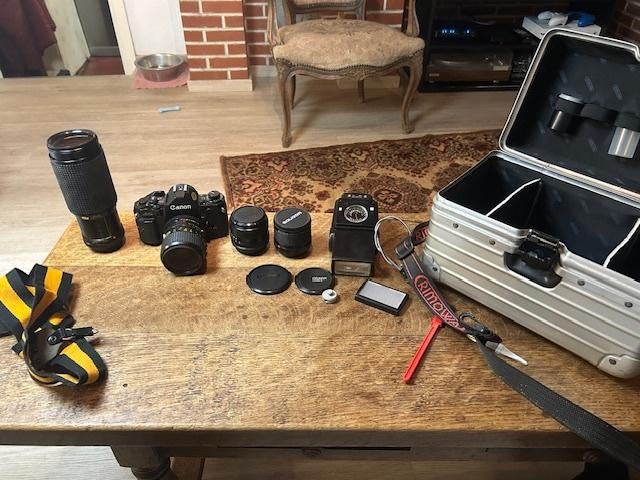 Rare Set Canon A-1 + Objectif 24mm f2.8 + Valise RIMOWA alu, Enlèvement